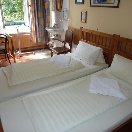 Hotel Pension Waizenegger Am Kurfuerstendamm Berlin Luaran gambar